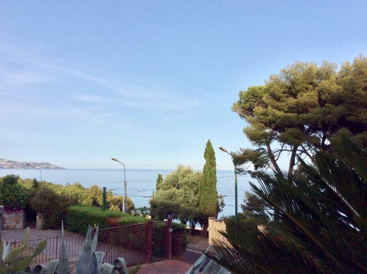 Sky Room Sanremo Bagian luar foto